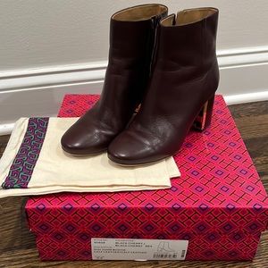 Excellent condition Tory Burch bootie - size 5.5